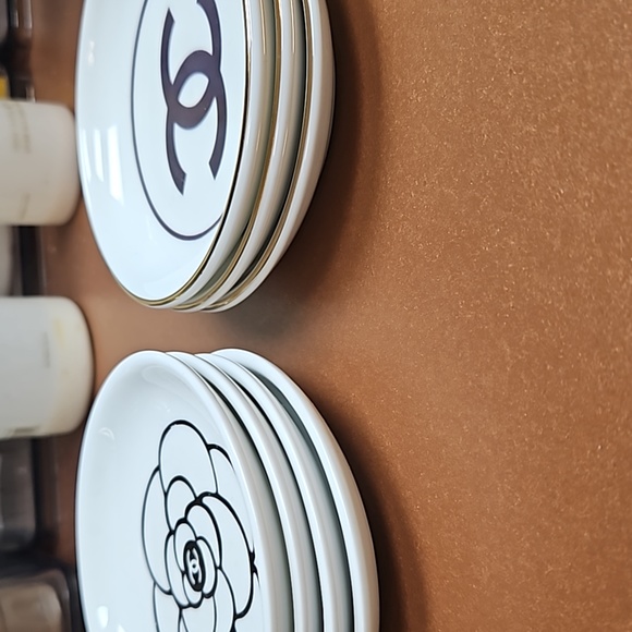 Small Chanel dish (2 styles) - Picture 4 of 5